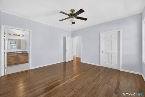 24 Quail Hollow Enfield CT 06082