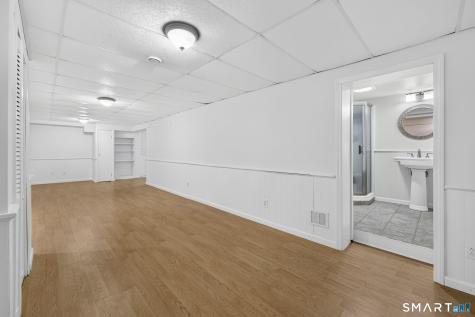 24 Quail Hollow Enfield CT 06082