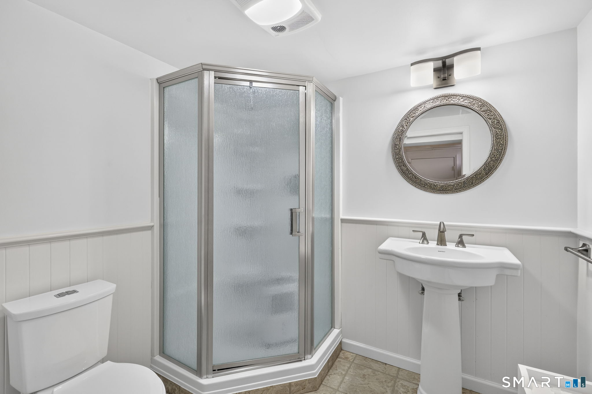 24 Quail Hollow Enfield CT 06082