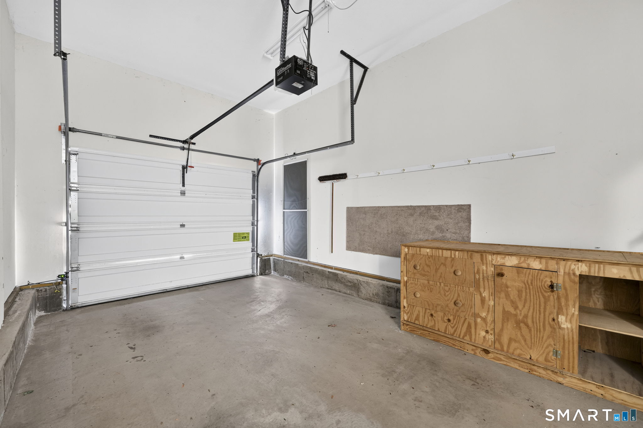 24 Quail Hollow Enfield CT 06082