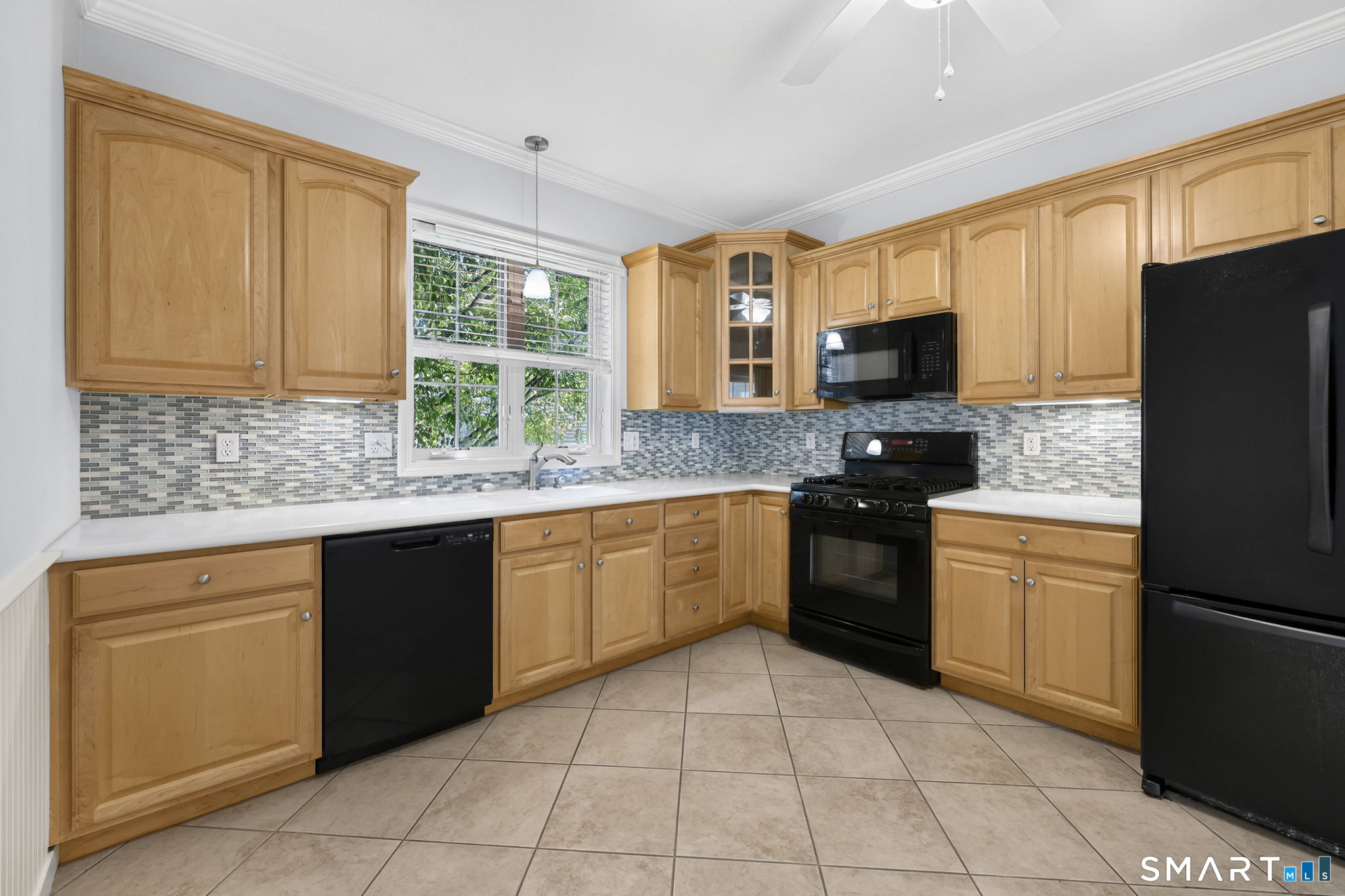 24 Quail Hollow Enfield CT 06082