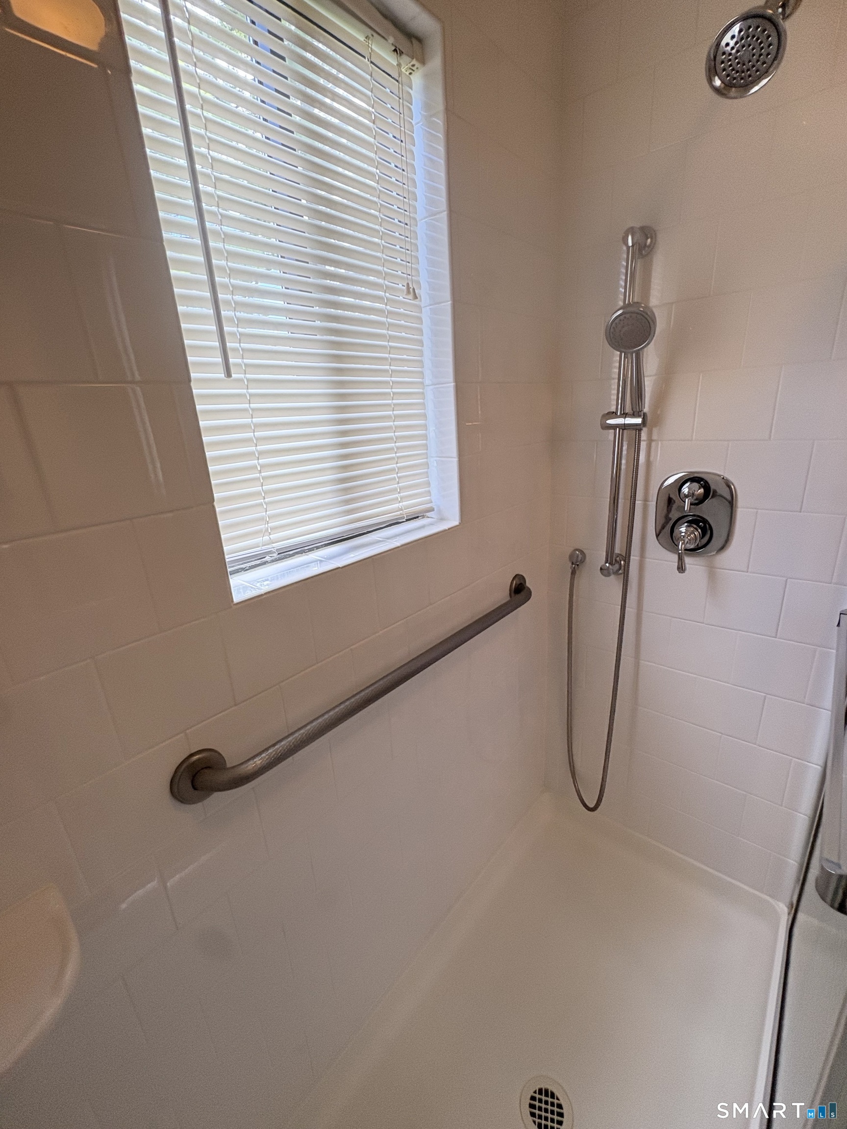 88 South Trail Stratford CT 06614