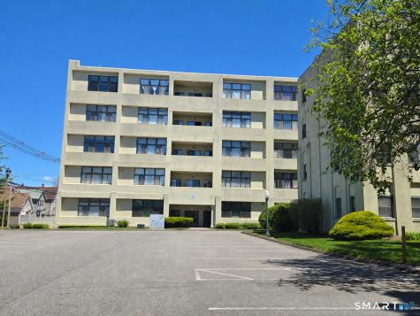 103 Judd Square Wallingford CT 06492
