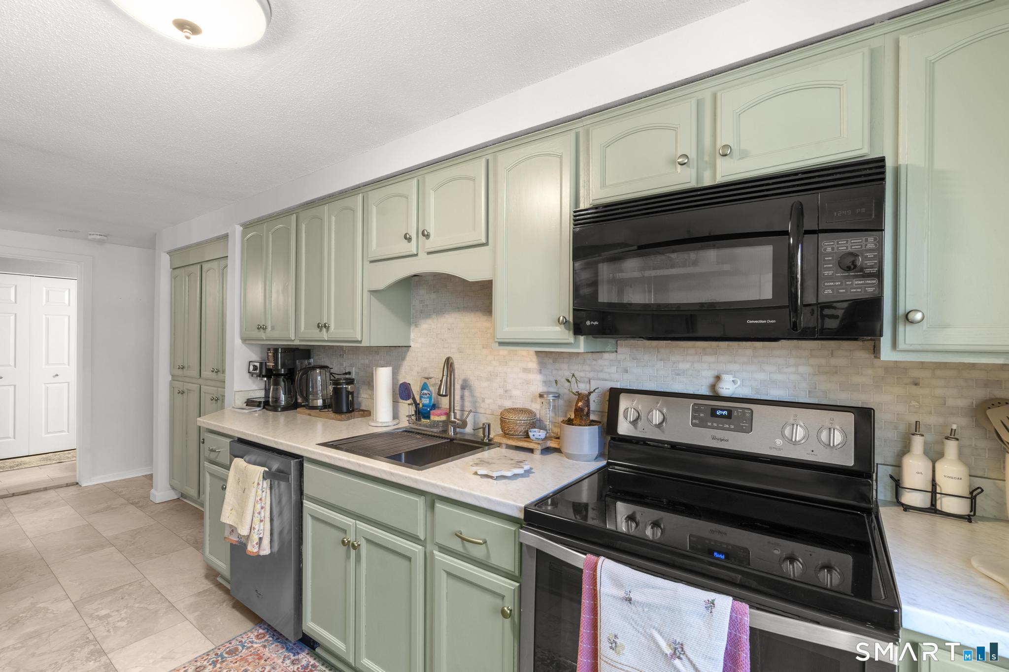 71 Clubhouse Drive Cromwell CT 06416