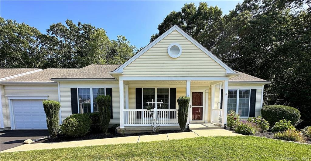 27 Beechwood Drive Waterford CT 06385