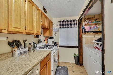 25 Cliffside Drive Manchester CT 06042