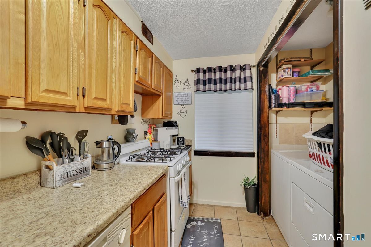 25 Cliffside Drive Manchester CT 06042