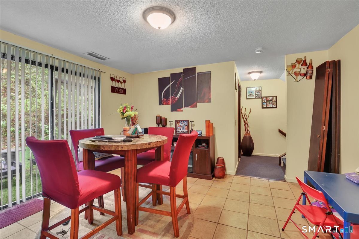 25 Cliffside Drive Manchester CT 06042
