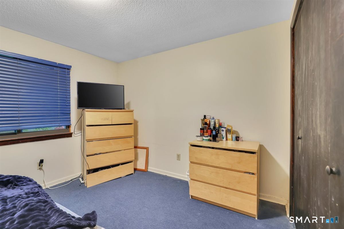 25 Cliffside Drive Manchester CT 06042