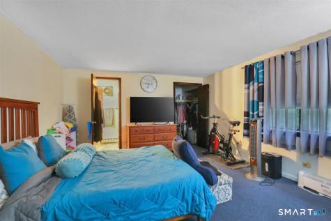 25 Cliffside Drive Manchester CT 06042