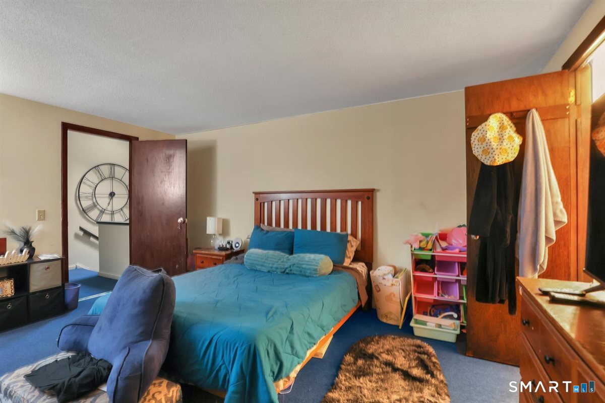 25 Cliffside Drive Manchester CT 06042