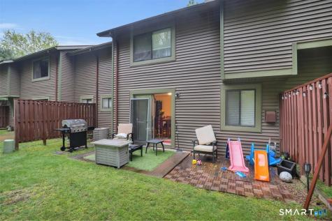 25 Cliffside Drive Manchester CT 06042