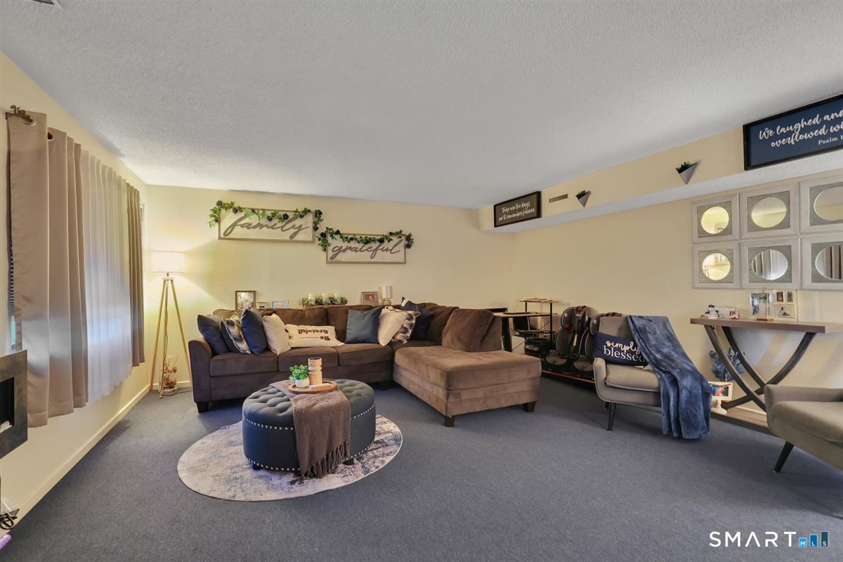25 Cliffside Drive Manchester CT 06042