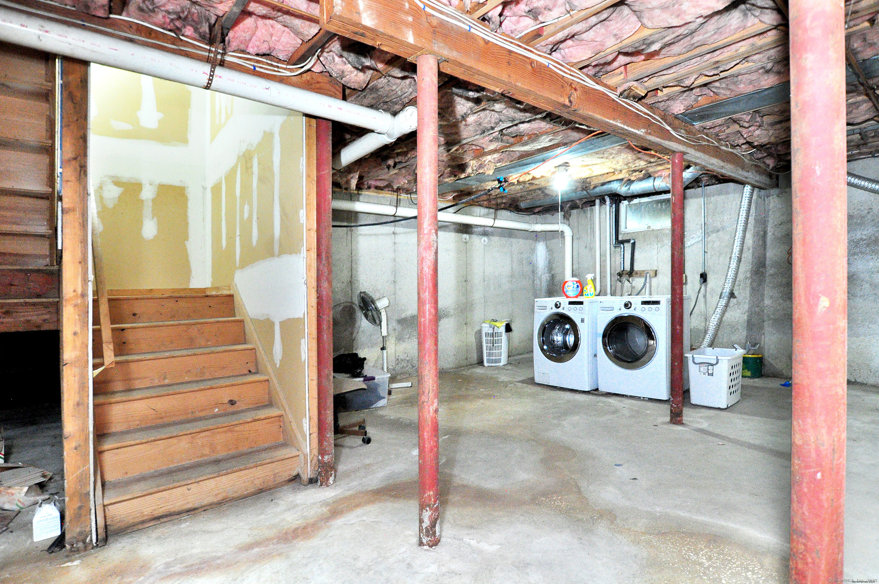 16 Whytewood Lane Granby CT 06035