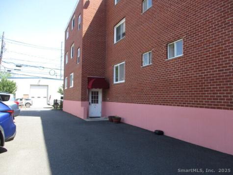 4 Van Zant Road Norwalk CT 06855