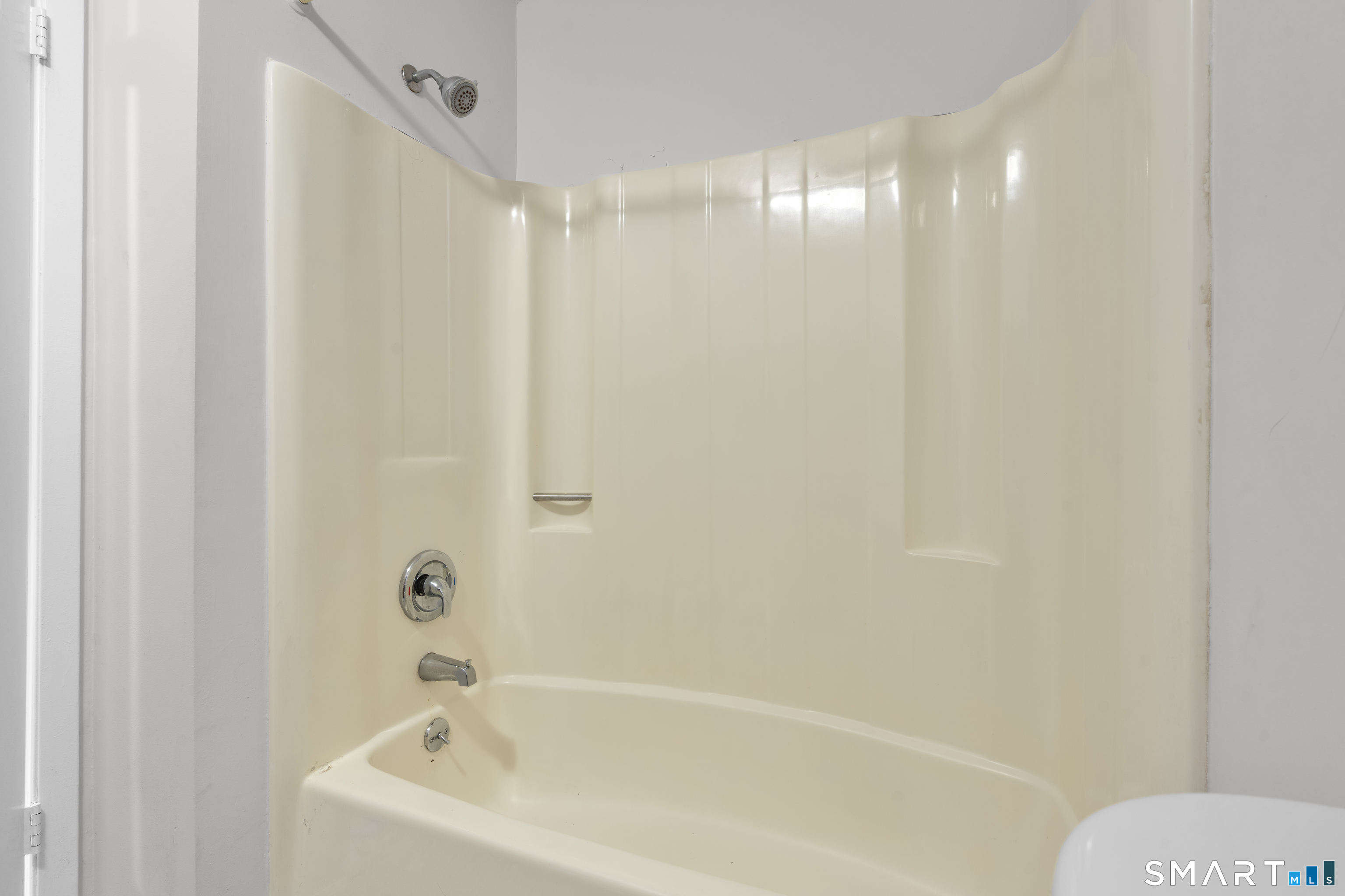 40 Crest Street West Haven CT 06516