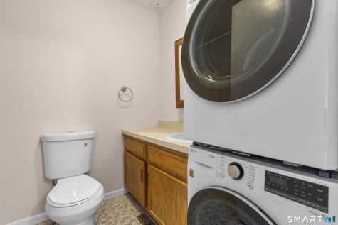 40 Crest Street West Haven CT 06516