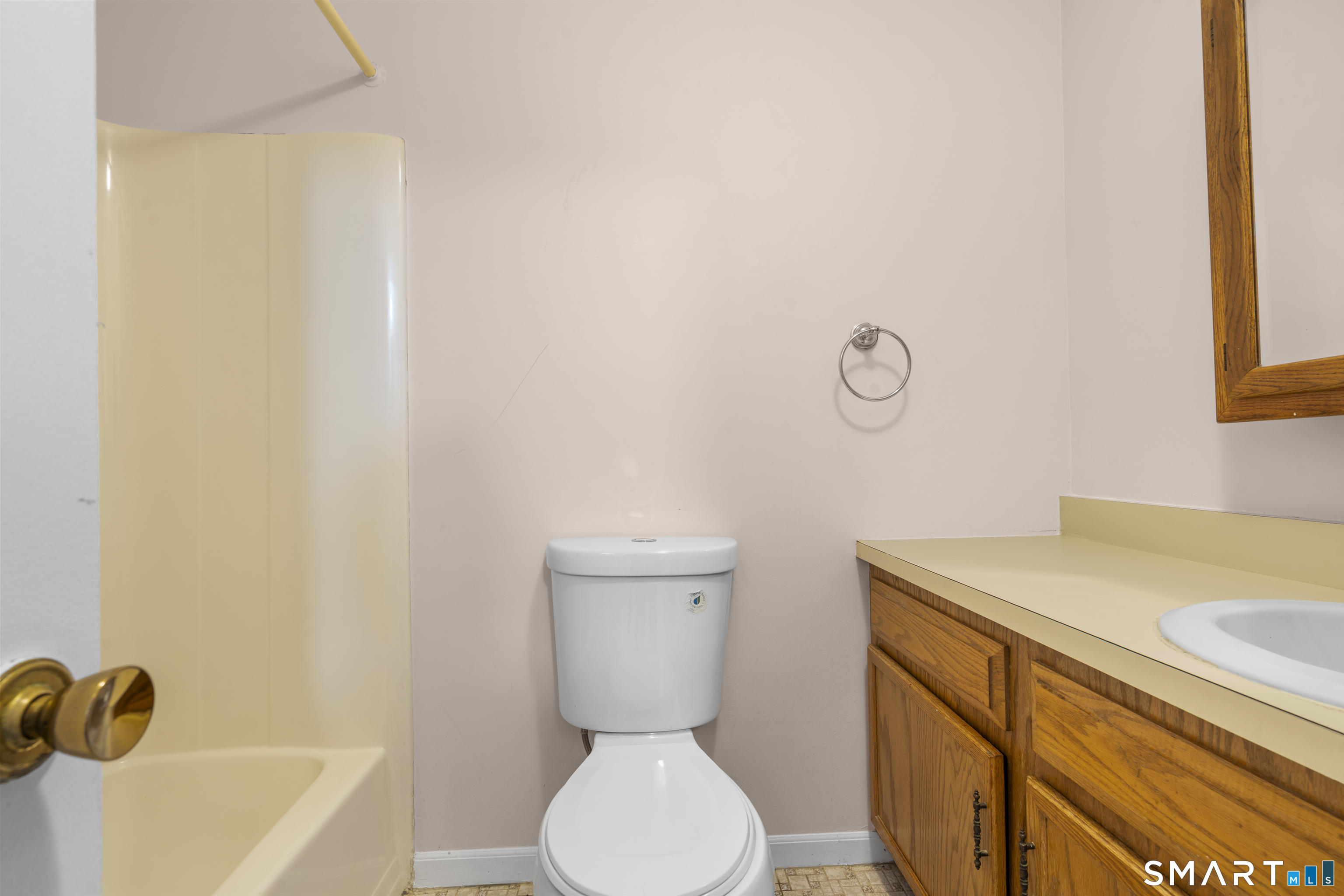 40 Crest Street West Haven CT 06516