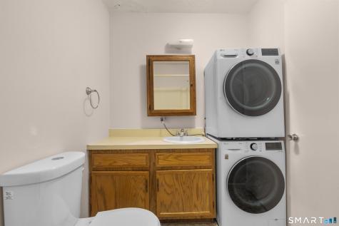 40 Crest Street West Haven CT 06516