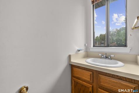 40 Crest Street West Haven CT 06516