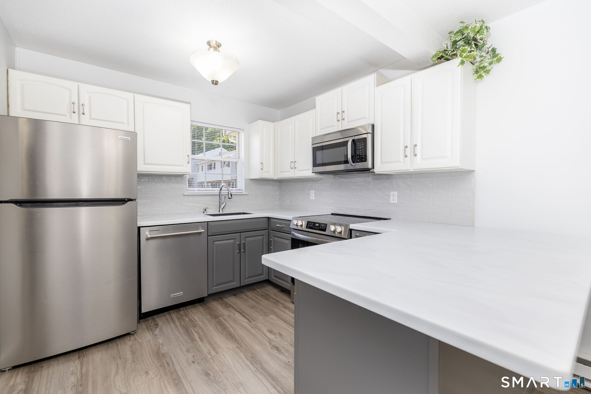 23 Carter Heights Southington CT 06479