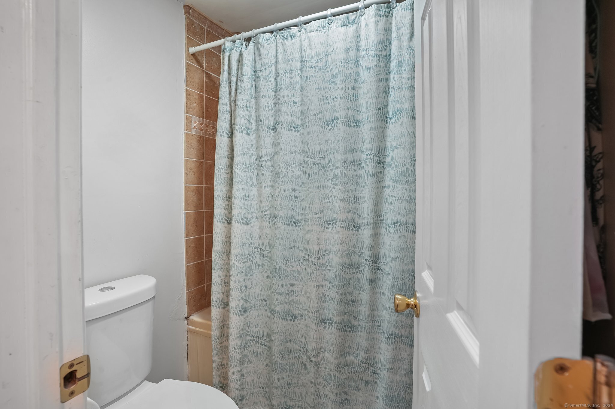 6 Jackson Drive Milford CT 06460
