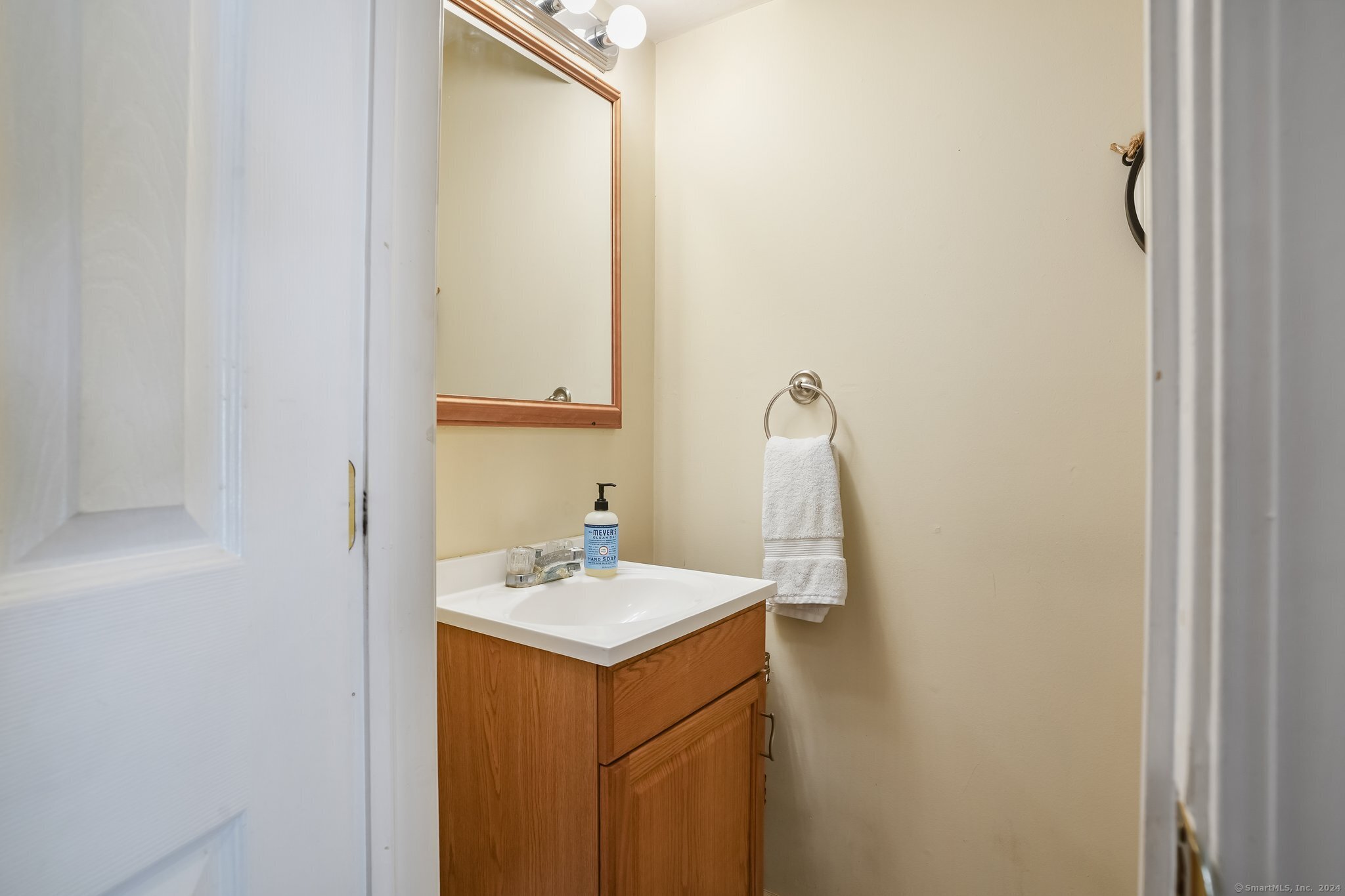 6 Jackson Drive Milford CT 06460