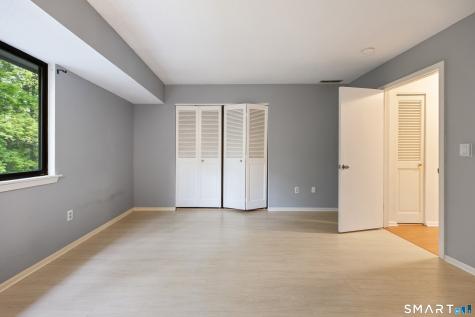 10 Ives Hill Court Cheshire CT 06410