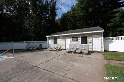 10 Ives Hill Court Cheshire CT 06410