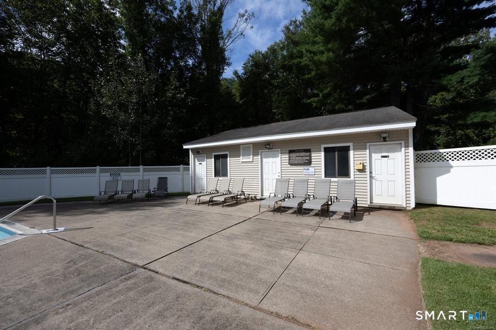 10 Ives Hill Court Cheshire CT 06410