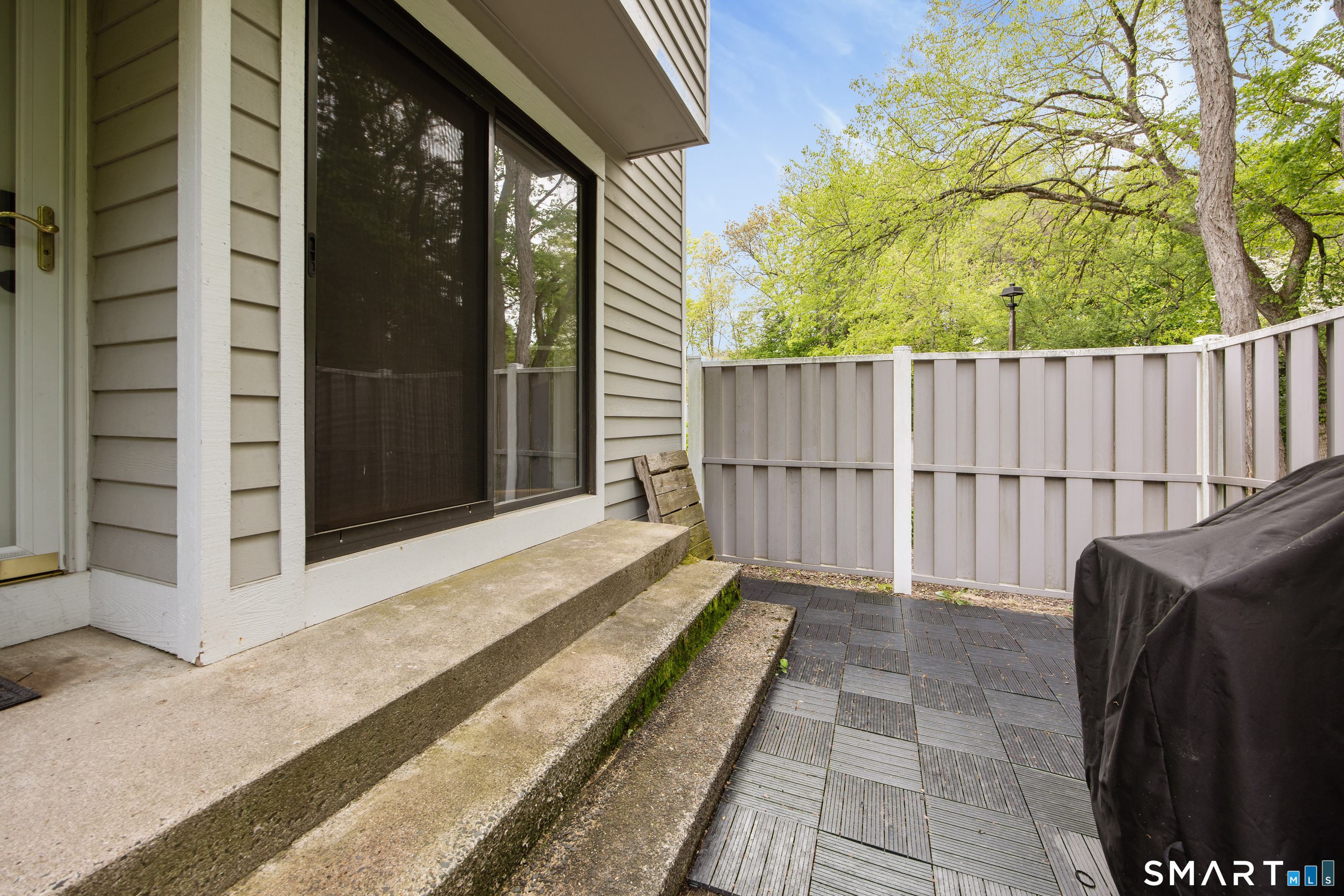 10 Ives Hill Court Cheshire CT 06410
