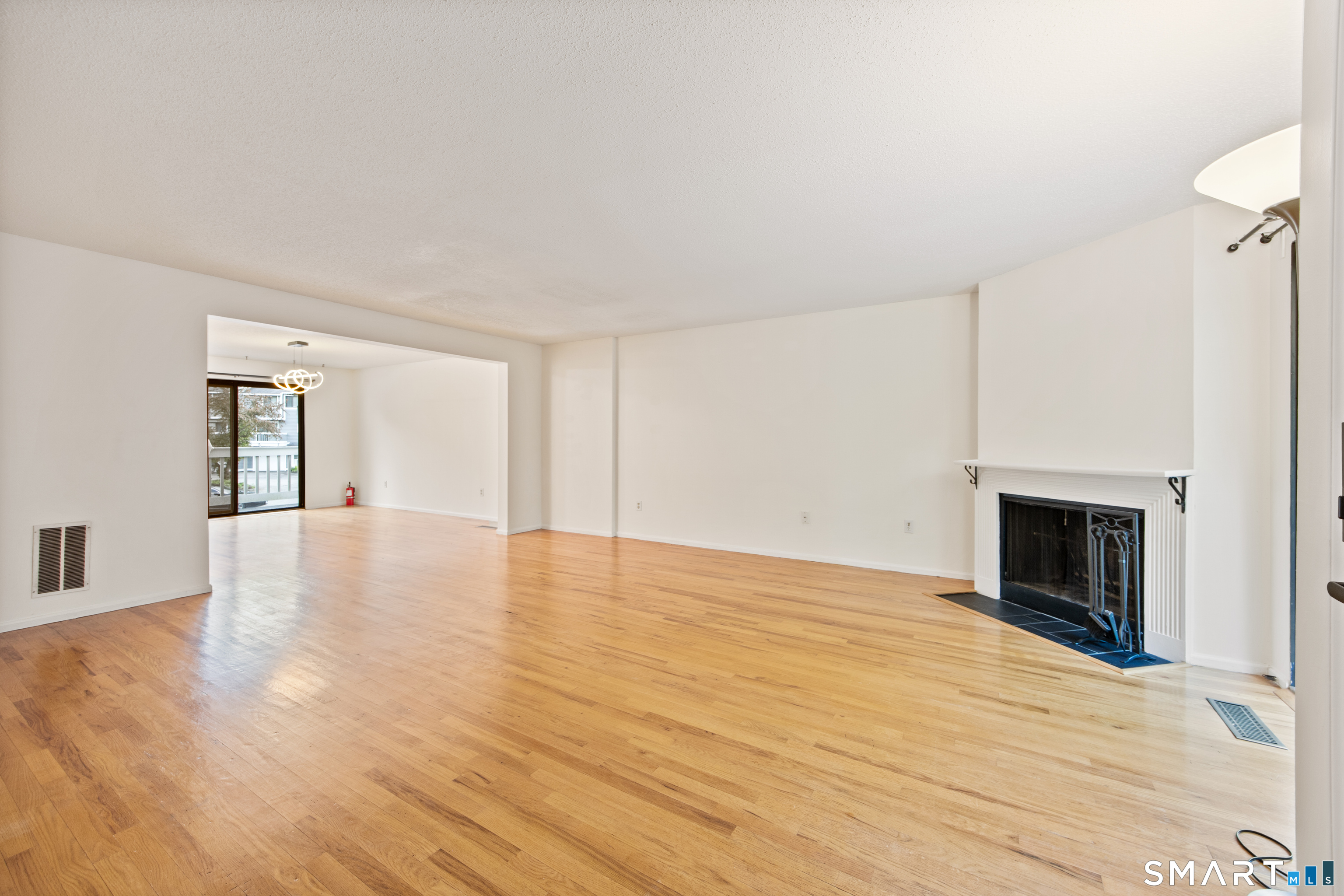 10 Ives Hill Court Cheshire CT 06410