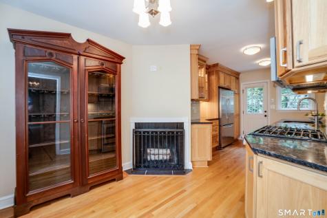 1040 Farmington Avenue West Hartford CT 06107