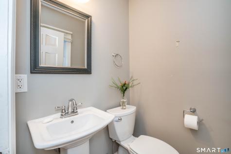 1040 Farmington Avenue West Hartford CT 06107
