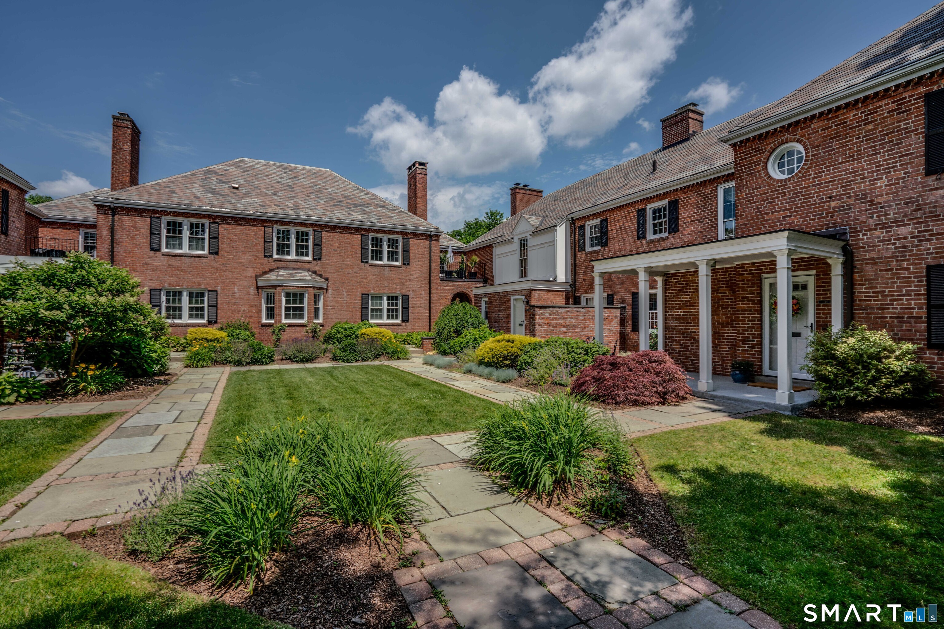 1040 Farmington Avenue West Hartford CT 06107