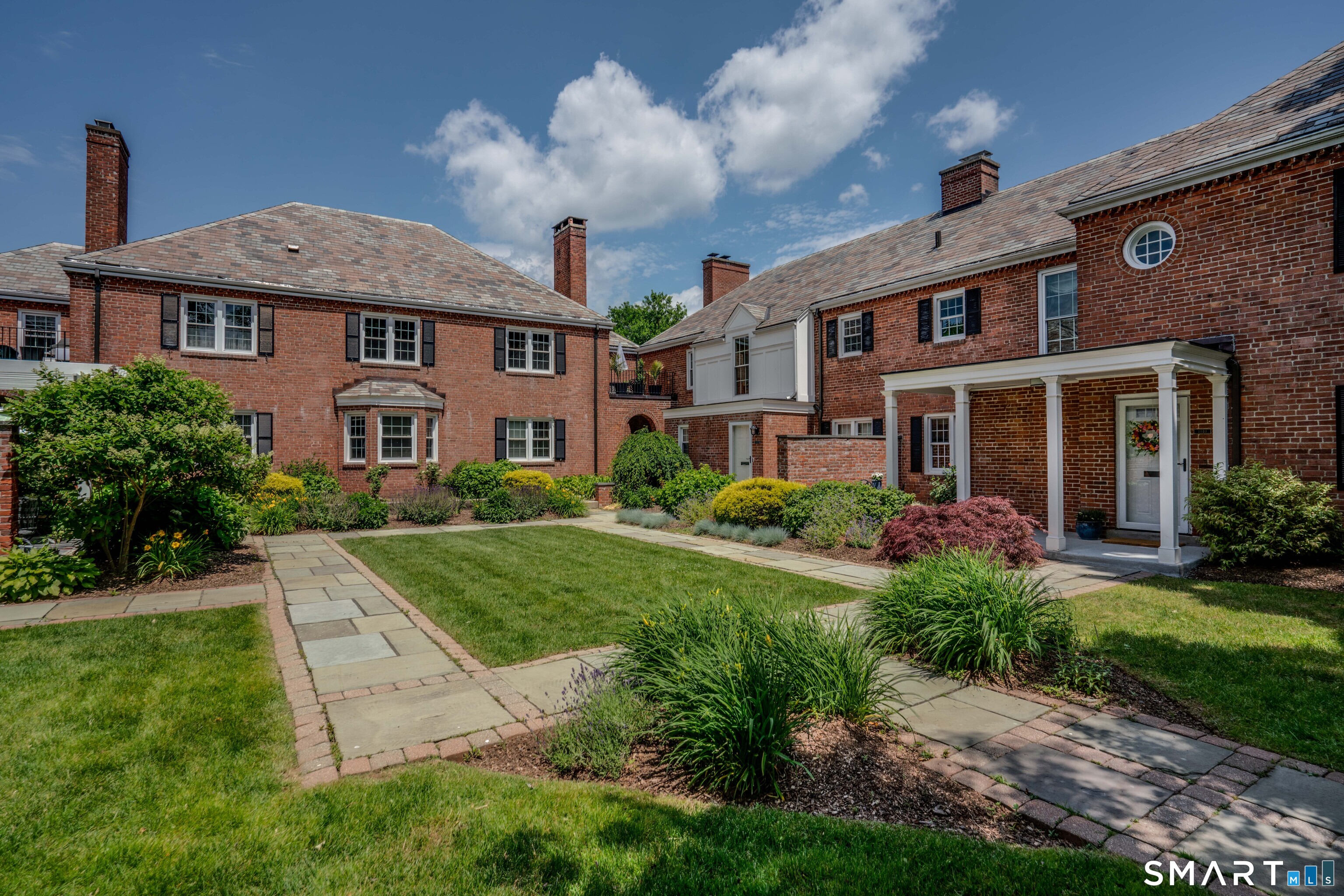 1040 Farmington Avenue West Hartford CT 06107