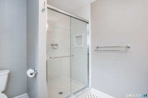 1040 Farmington Avenue West Hartford CT 06107