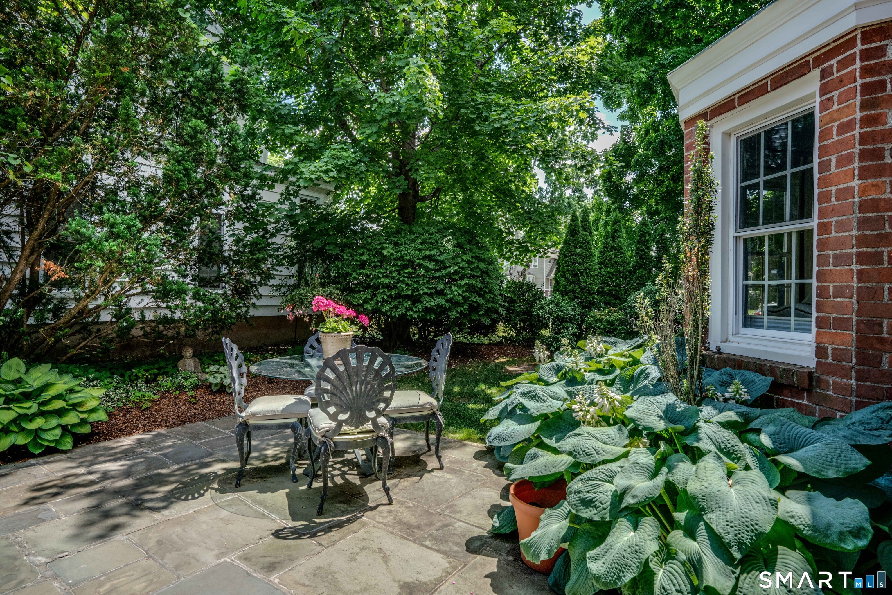 1040 Farmington Avenue West Hartford CT 06107