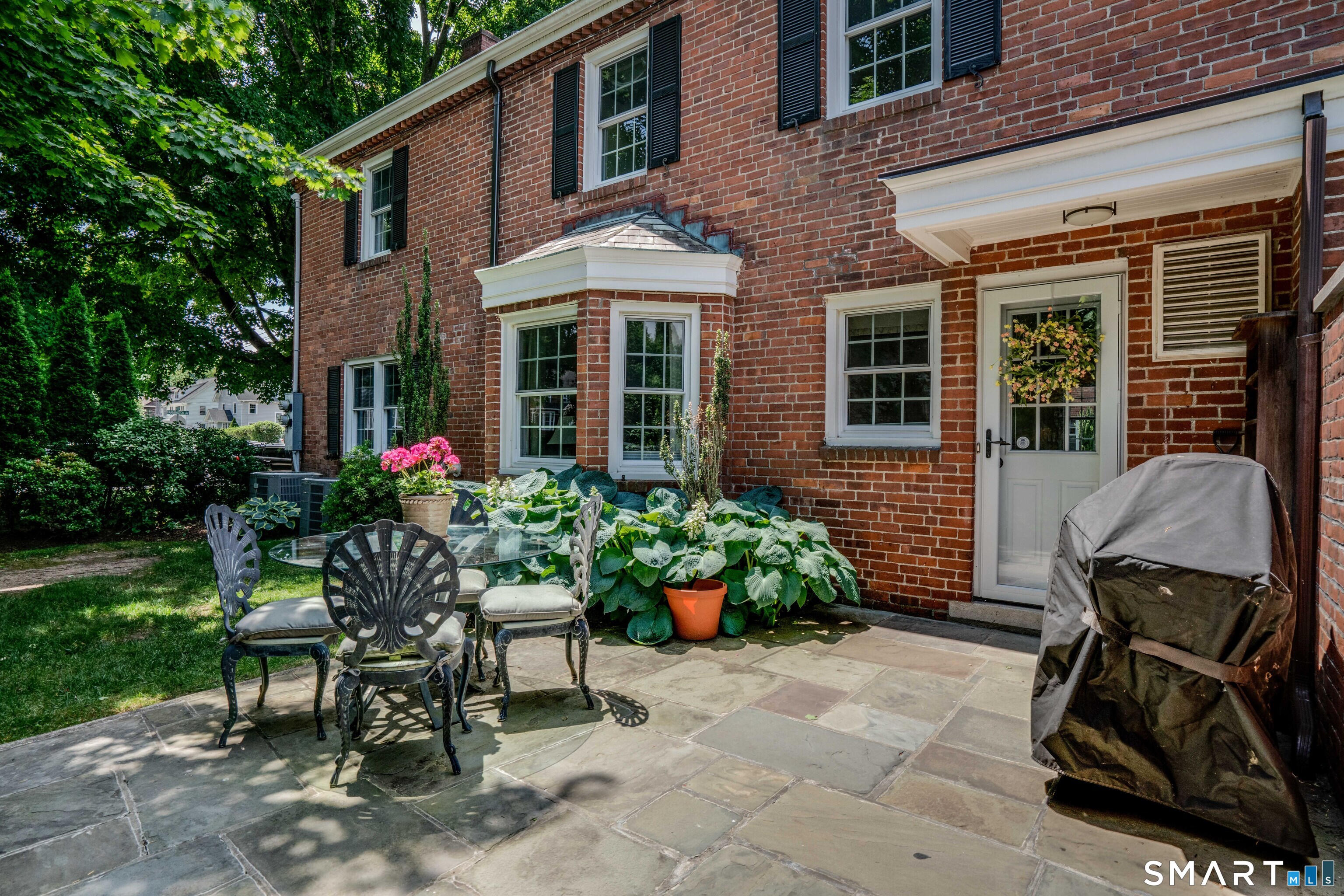 1040 Farmington Avenue West Hartford CT 06107