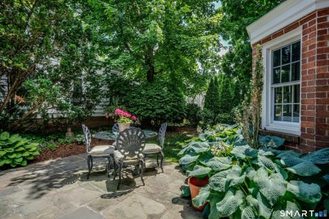 1040 Farmington Avenue West Hartford CT 06107
