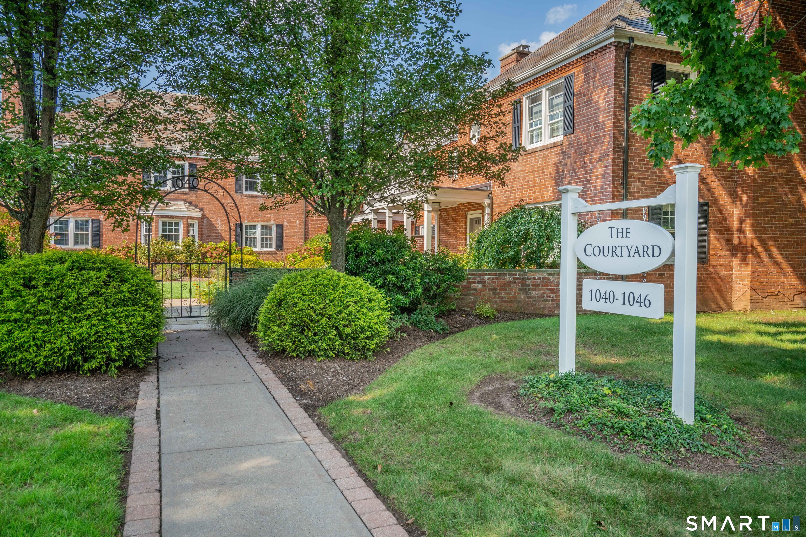 1040 Farmington Avenue West Hartford CT 06107