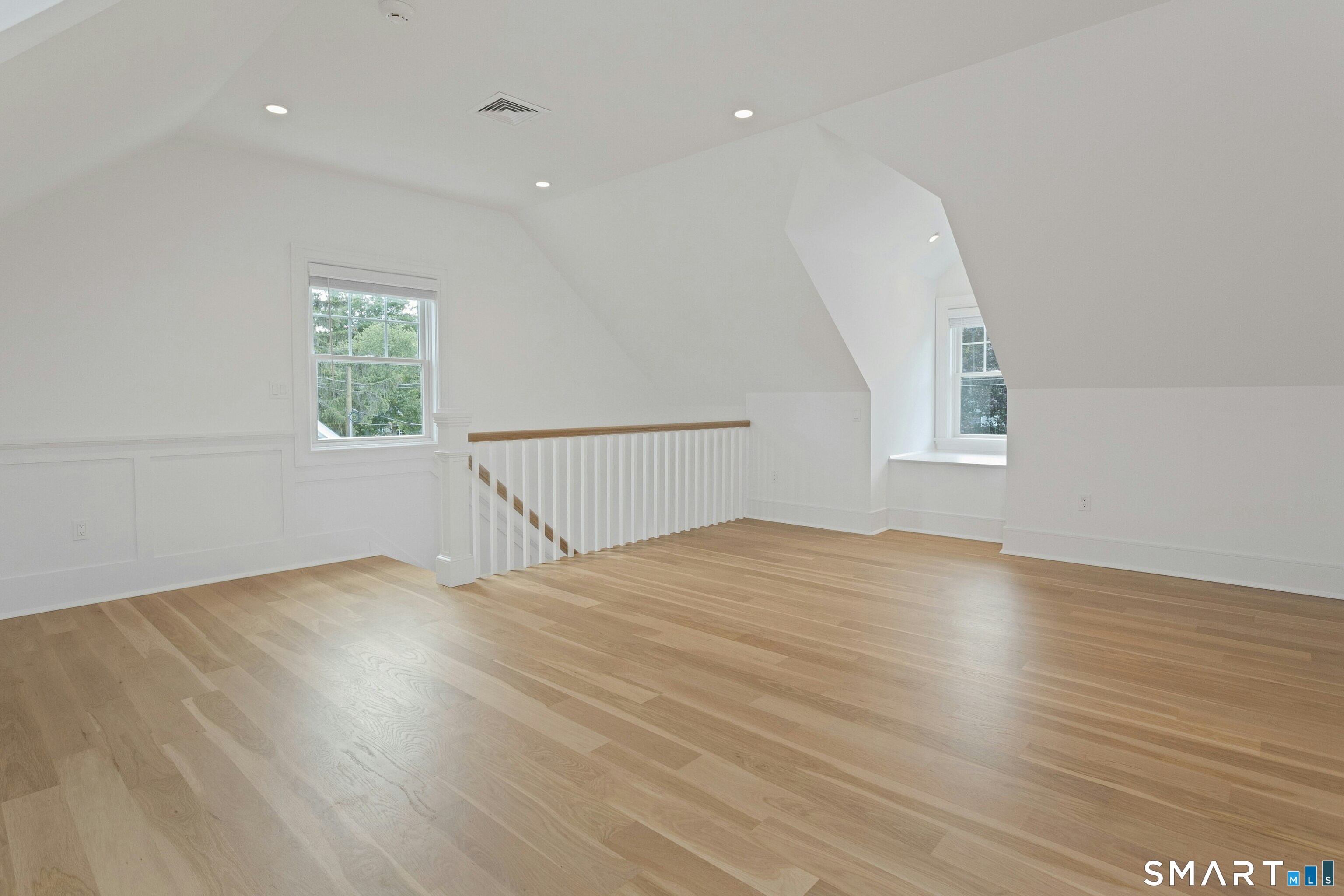 16 Old Stamford Road New Canaan CT 06840