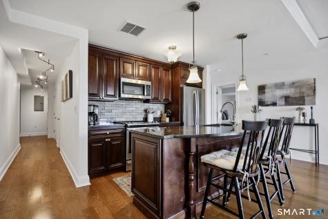 461 Bank Street New London CT 06320