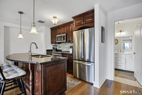 461 Bank Street New London CT 06320