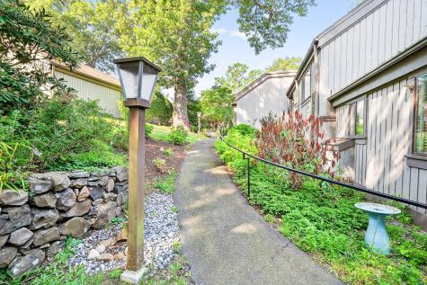 401 Heritage Village Southbury CT 06488