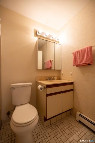 27 Andover Court Brookfield CT 06804
