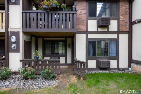 27 Andover Court Brookfield CT 06804