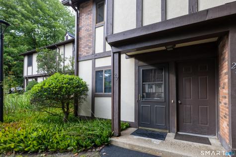 27 Andover Court Brookfield CT 06804
