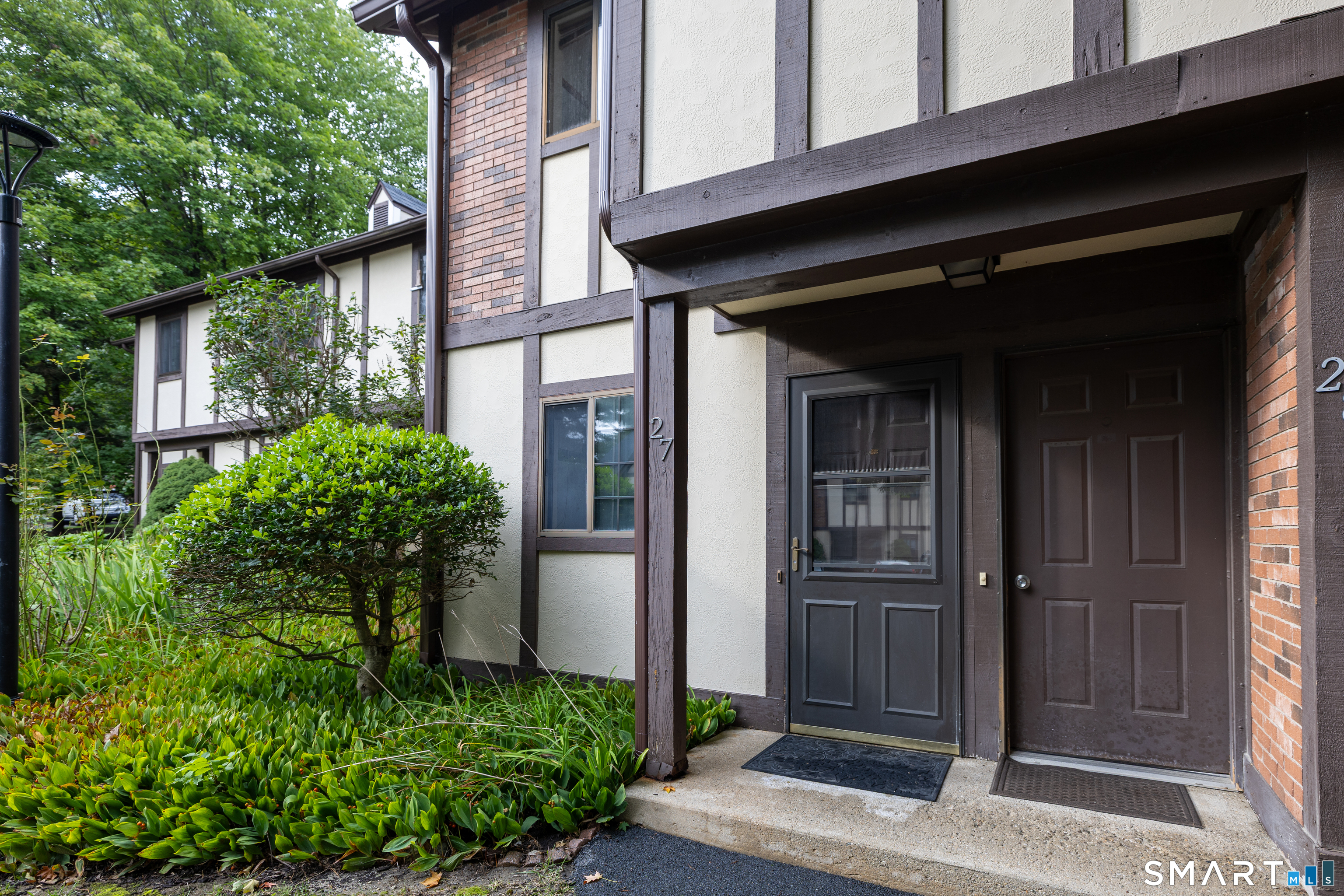 27 Andover Court Brookfield CT 06804