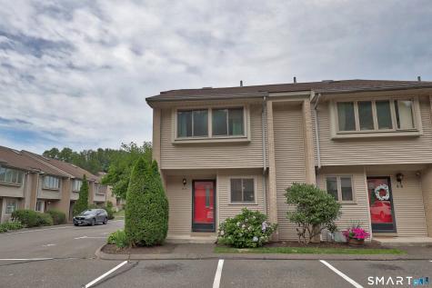 827 Oronoke Road Waterbury CT 06708